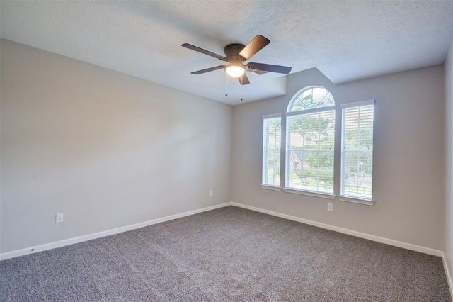 539 W North Hill Drive, Spring, TX 77388