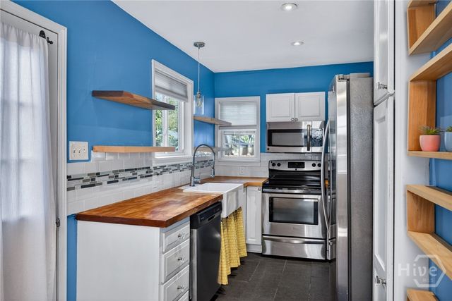 1330 E 54th Street, Savannah, GA 31404