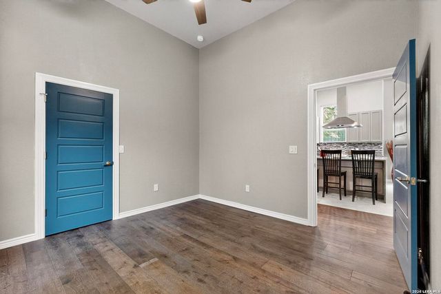 305 SPRUCE ST, San Antonio, TX 78203