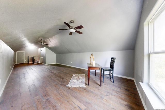 305 SPRUCE ST, San Antonio, TX 78203