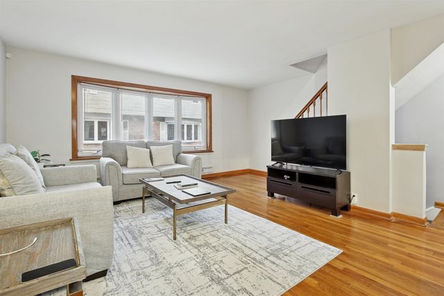 11 ELNA CT, Bayonne, NJ 07002