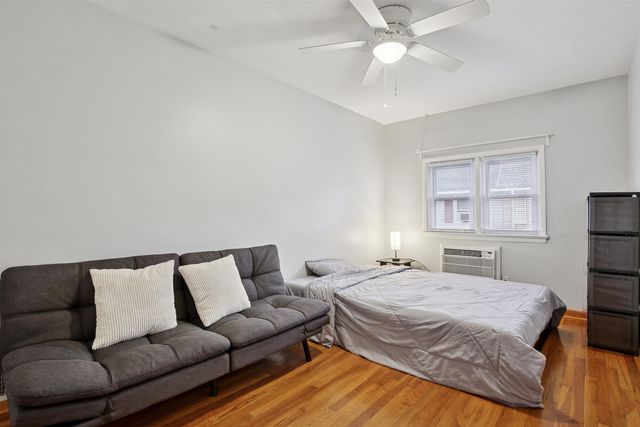 11 ELNA CT, Bayonne, NJ 07002