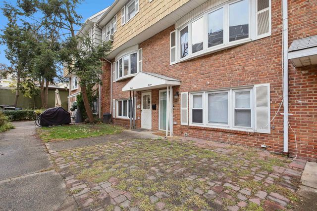 11 ELNA CT, Bayonne, NJ 07002