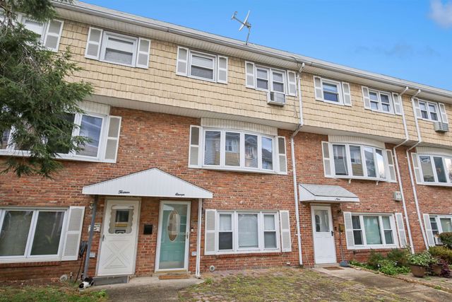 11 ELNA CT, Bayonne, NJ 07002
