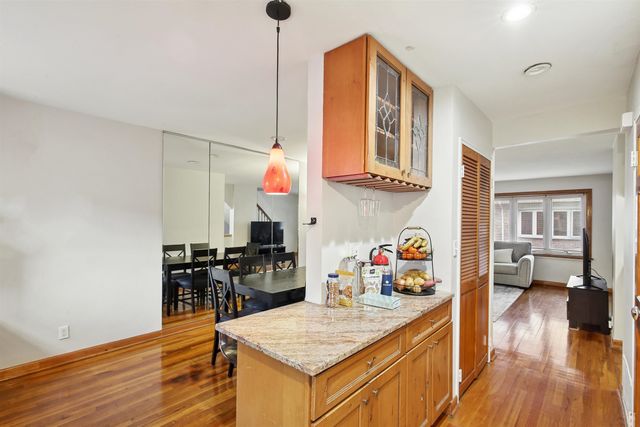 11 ELNA CT, Bayonne, NJ 07002