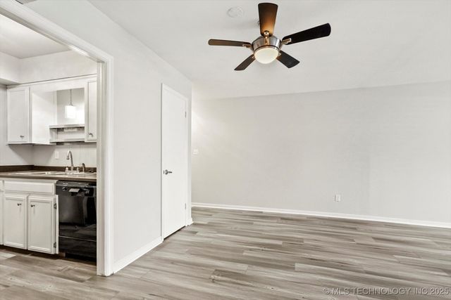 6 E 22nd Street B110, Tulsa, OK 74114