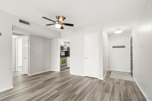 6 E 22nd Street B110, Tulsa, OK 74114