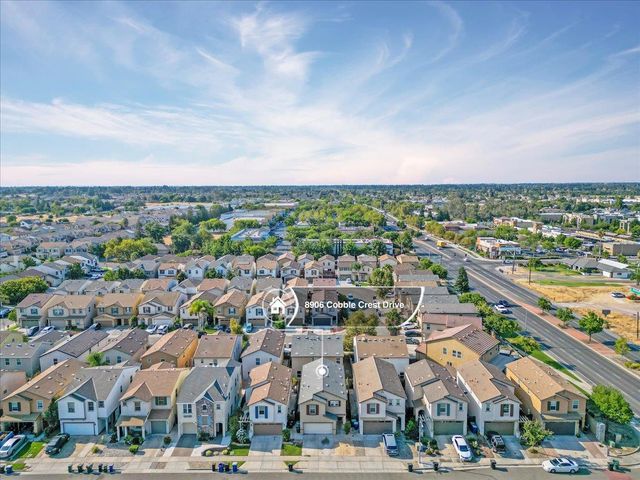 8906 Cobble Crest Dr, Sacramento, CA 95829