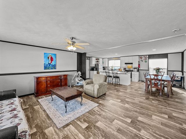 303 Mesa Ridge, Decatur, TX 76234