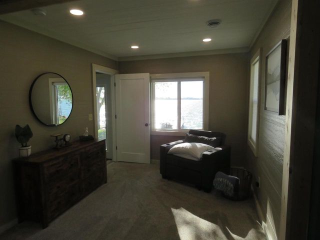 W10397 Blackhawk Trail, Fox Lake, WI 53933