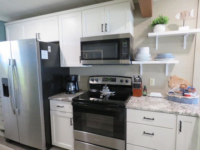 W10397 Blackhawk Trail, Fox Lake, WI 53933