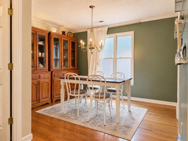2709 Friar Tuck Court SW, Decatur, AL 35603
