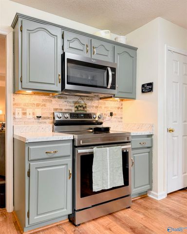 2709 Friar Tuck Court SW, Decatur, AL 35603