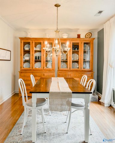 2709 Friar Tuck Court SW, Decatur, AL 35603