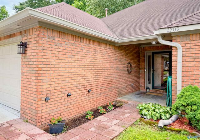 2709 Friar Tuck Court SW, Decatur, AL 35603