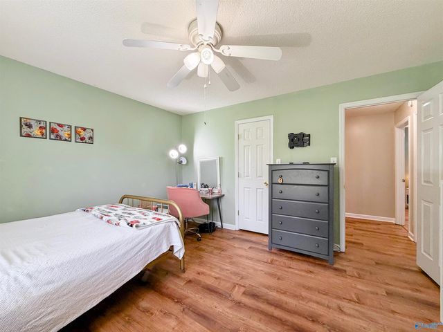 2709 Friar Tuck Court SW, Decatur, AL 35603