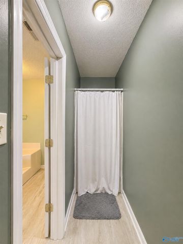2709 Friar Tuck Court SW, Decatur, AL 35603