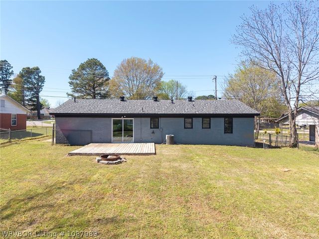 904 22nd Street, Barling, AR 72923
