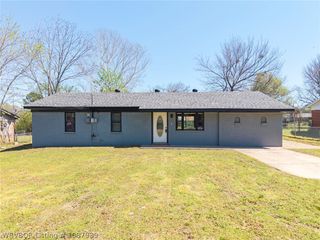904 22nd Street, Barling, AR 72923