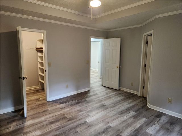 5472 Four Winds Drive SW, Lilburn, GA 30047
