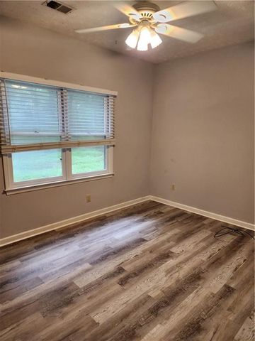 5472 Four Winds Drive SW, Lilburn, GA 30047