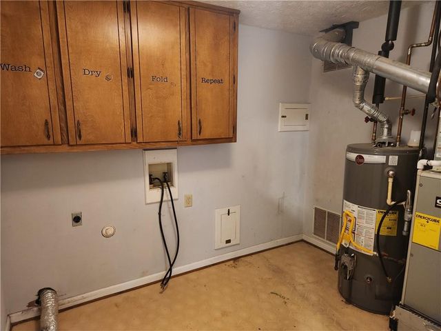 5472 Four Winds Drive SW, Lilburn, GA 30047
