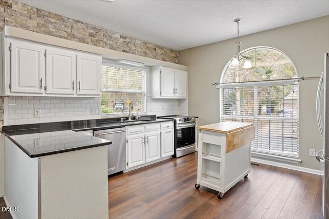 107 Covington Drive, Chapel Hill, NC 27514