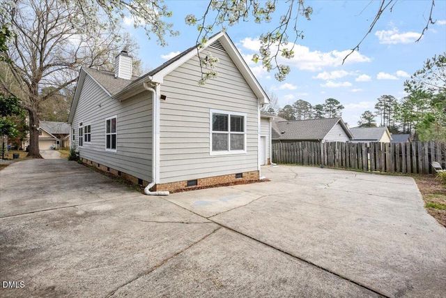 107 Covington Drive, Chapel Hill, NC 27514