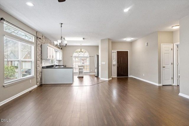 107 Covington Drive, Chapel Hill, NC 27514