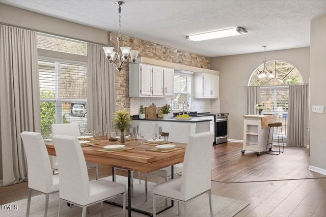 107 Covington Drive, Chapel Hill, NC 27514