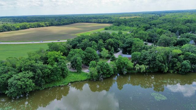707 Quinn Road, Mchenry, IL 60051