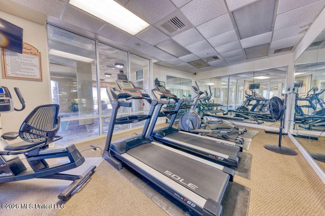 1200 Beach Drive, 705, Gulfport, MS 39507