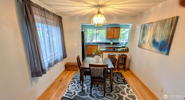 14611 Meadows Court E, Tacoma, WA 98445