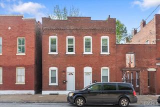 1428 Mallinckrodt, St Louis, MO 63107