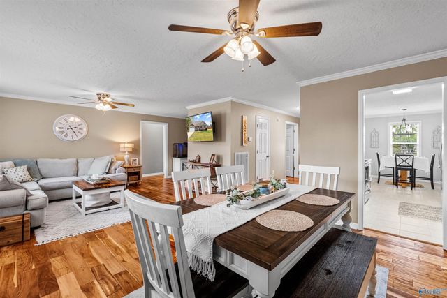 141 Swindall Circle, Rainbow City, AL 35906