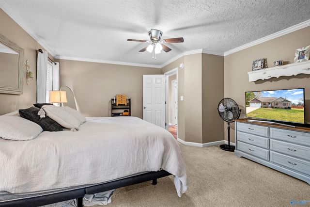 141 Swindall Circle, Rainbow City, AL 35906