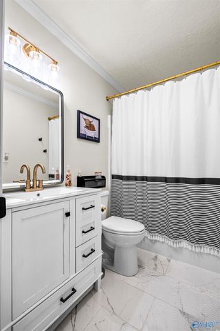 141 Swindall Circle, Rainbow City, AL 35906