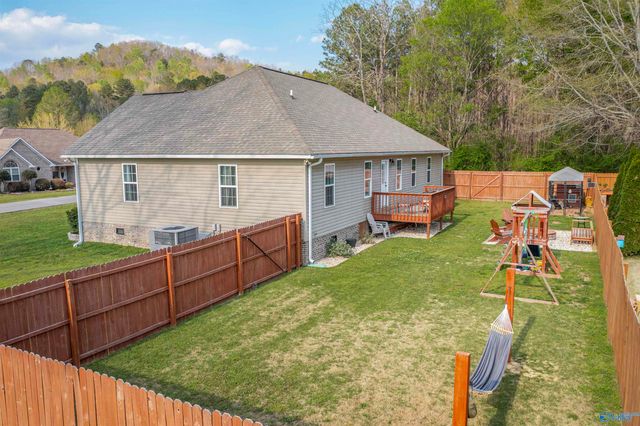 141 Swindall Circle, Rainbow City, AL 35906