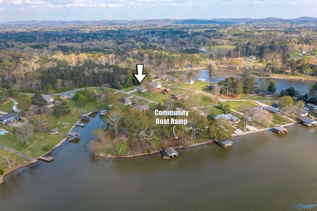 141 Swindall Circle, Rainbow City, AL 35906