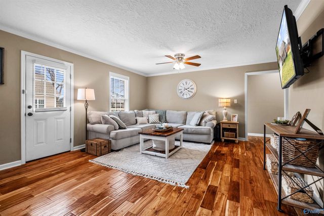 141 Swindall Circle, Rainbow City, AL 35906