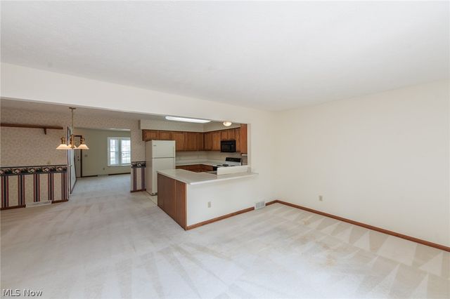 5111 Rockport Cove, Stow, OH 44224