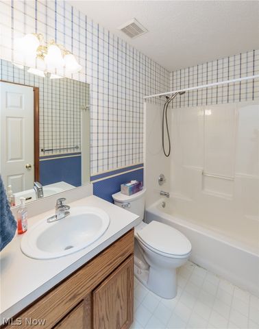 5111 Rockport Cove, Stow, OH 44224