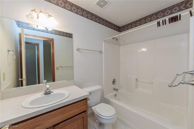 5111 Rockport Cove, Stow, OH 44224