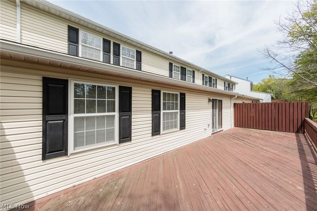 5111 Rockport Cove, Stow, OH 44224