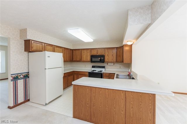 5111 Rockport Cove, Stow, OH 44224