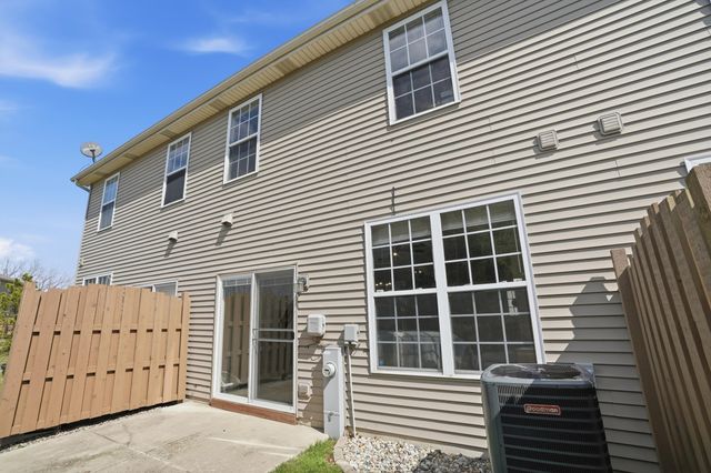 1029 Summertime Court, Dyer, IN 46311