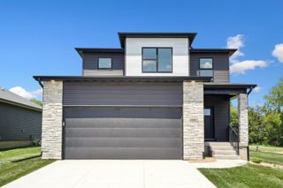 3903 Broomfield Drive, Cedar Falls, IA 50613