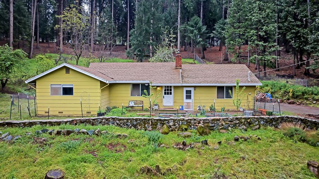 14882 Old Emigrant Rd, Pioneer, CA 95666