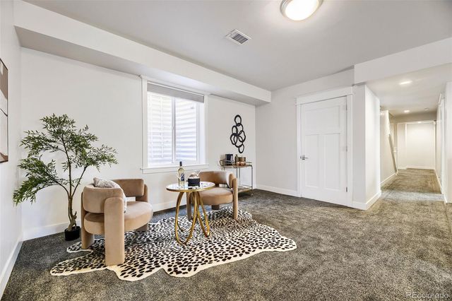 3275 S Logan Street, Englewood, CO 80113