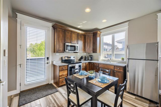 3275 S Logan Street, Englewood, CO 80113